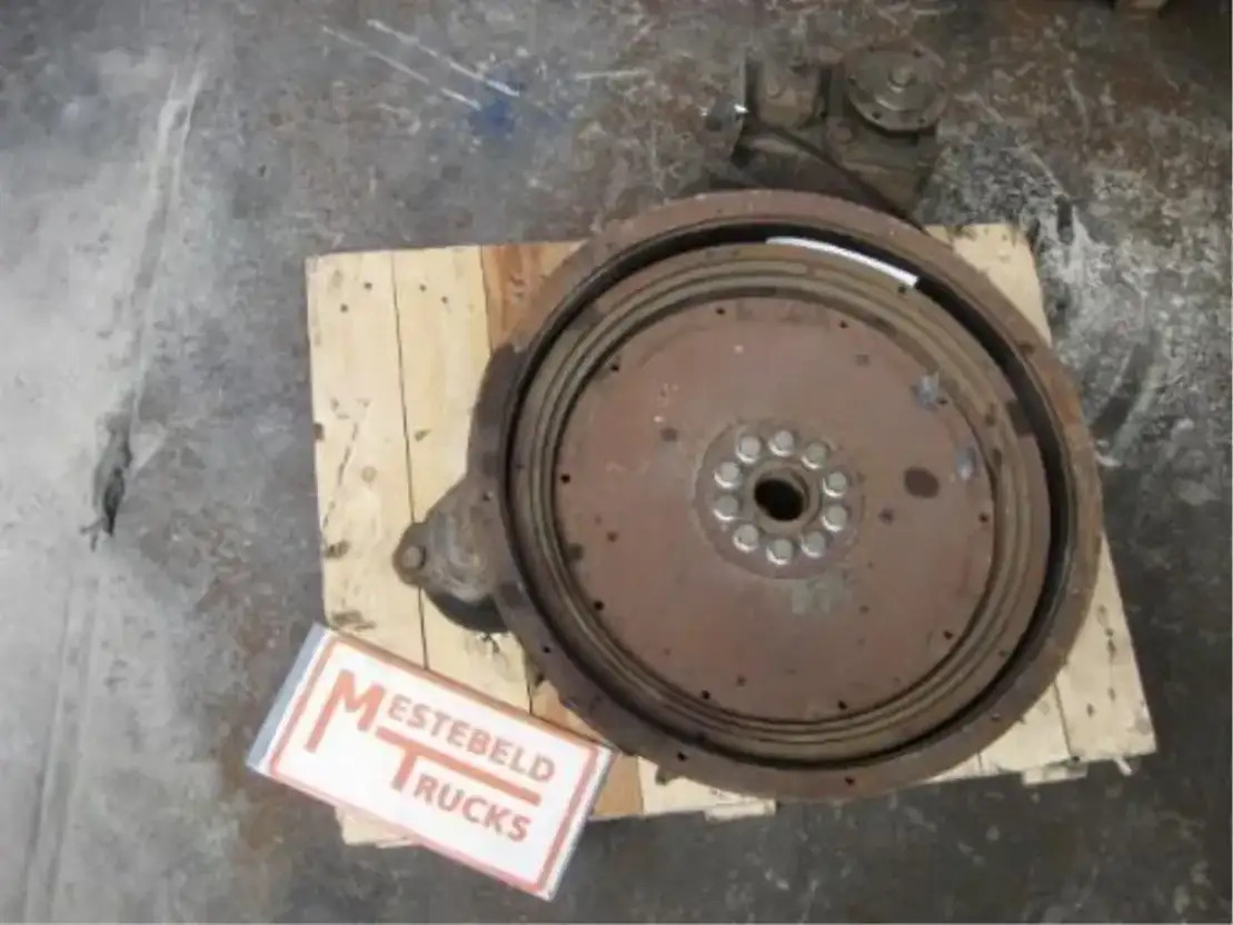 DAF Vliegwielhuis - Moteur et pièces pour Camion: photos 1 DAF Vliegwielhuis - Moteur et pièces pour Camion: photos 1