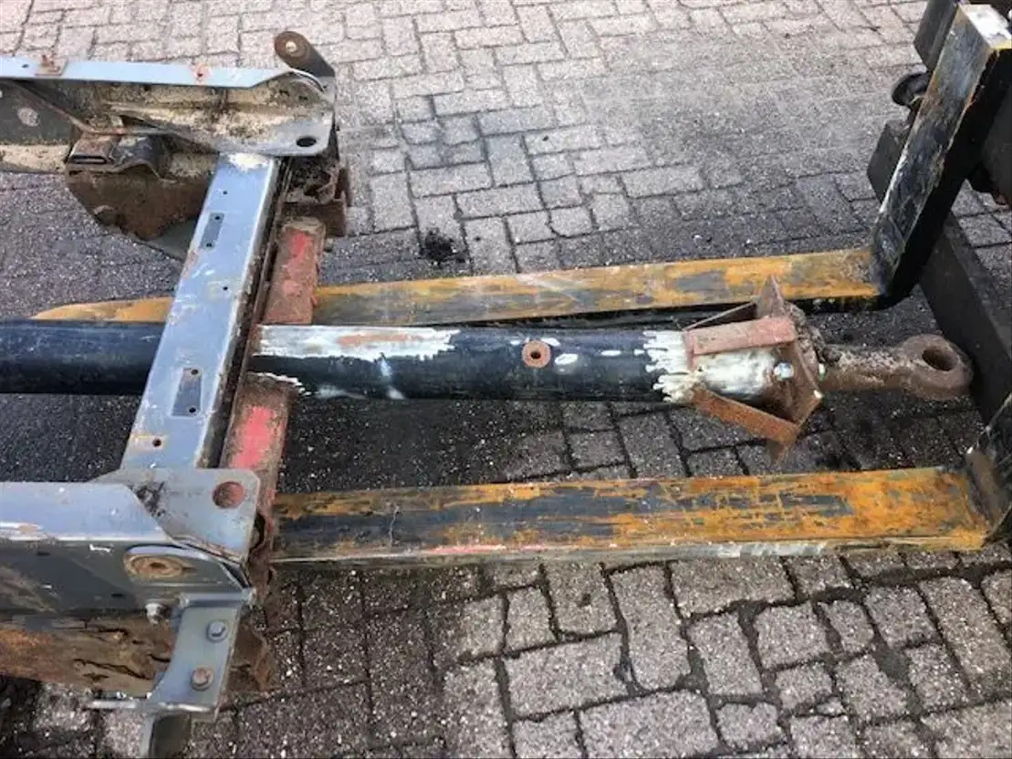 Diversen DIV. Onderstel - Frame/ Châssis pour Camion: photos 3 Diversen DIV. Onderstel - Frame/ Châssis pour Camion: photos 3