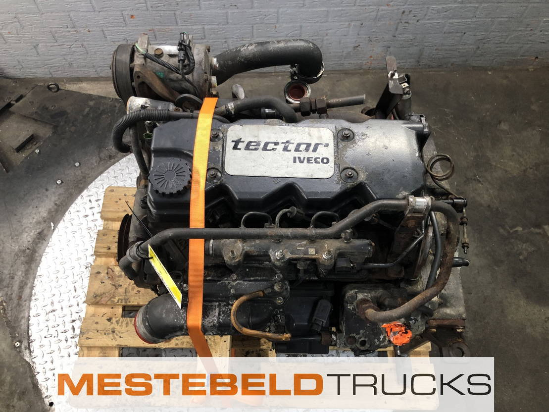 Iveco Motor F4AE3481 - Moteur pour Camion: photos 5 Iveco Motor F4AE3481 - Moteur pour Camion: photos 5