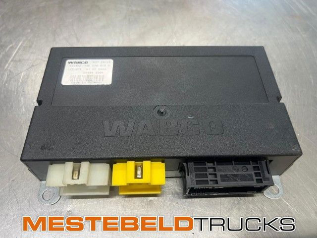Iveco VCM-ECU regeleenheid Eurocargo - Système électrique pour Camion: photos 1 Iveco VCM-ECU regeleenheid Eurocargo - Système électrique pour Camion: photos 1
