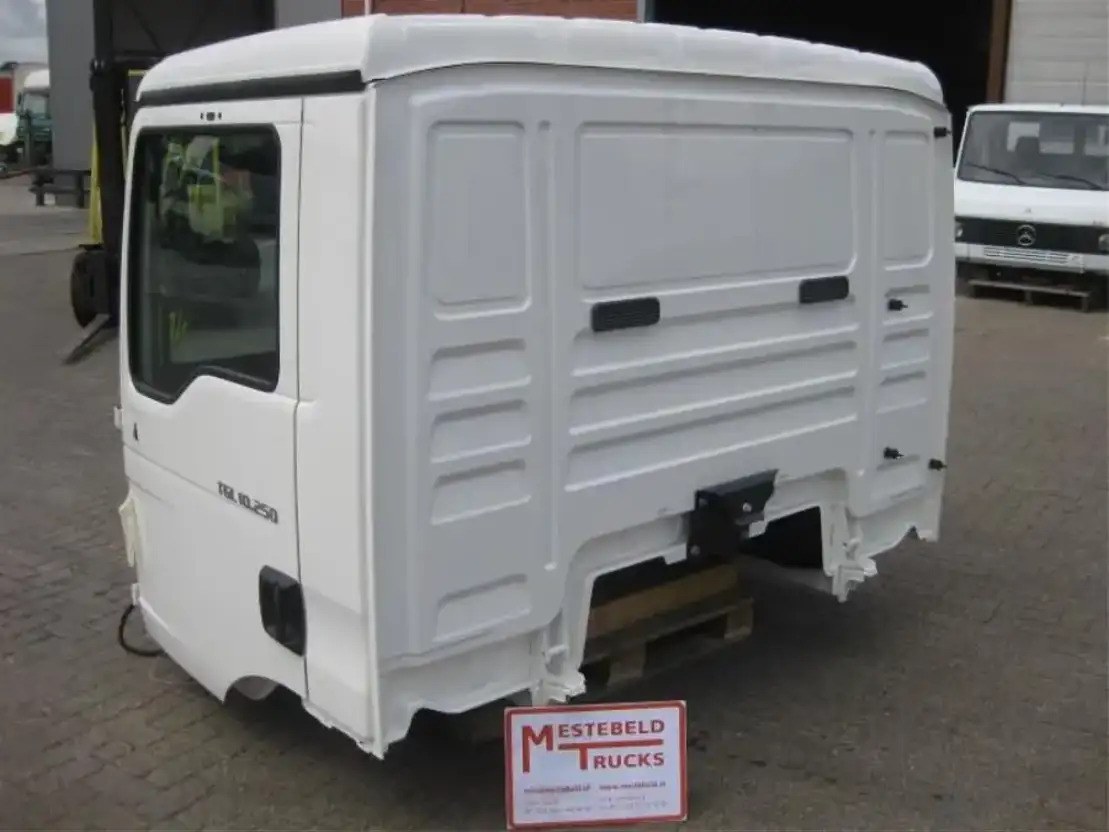MAN Cabine TGL 10-250 - Cabine et intérieur pour Camion: photos 1 MAN Cabine TGL 10-250 - Cabine et intérieur pour Camion: photos 1