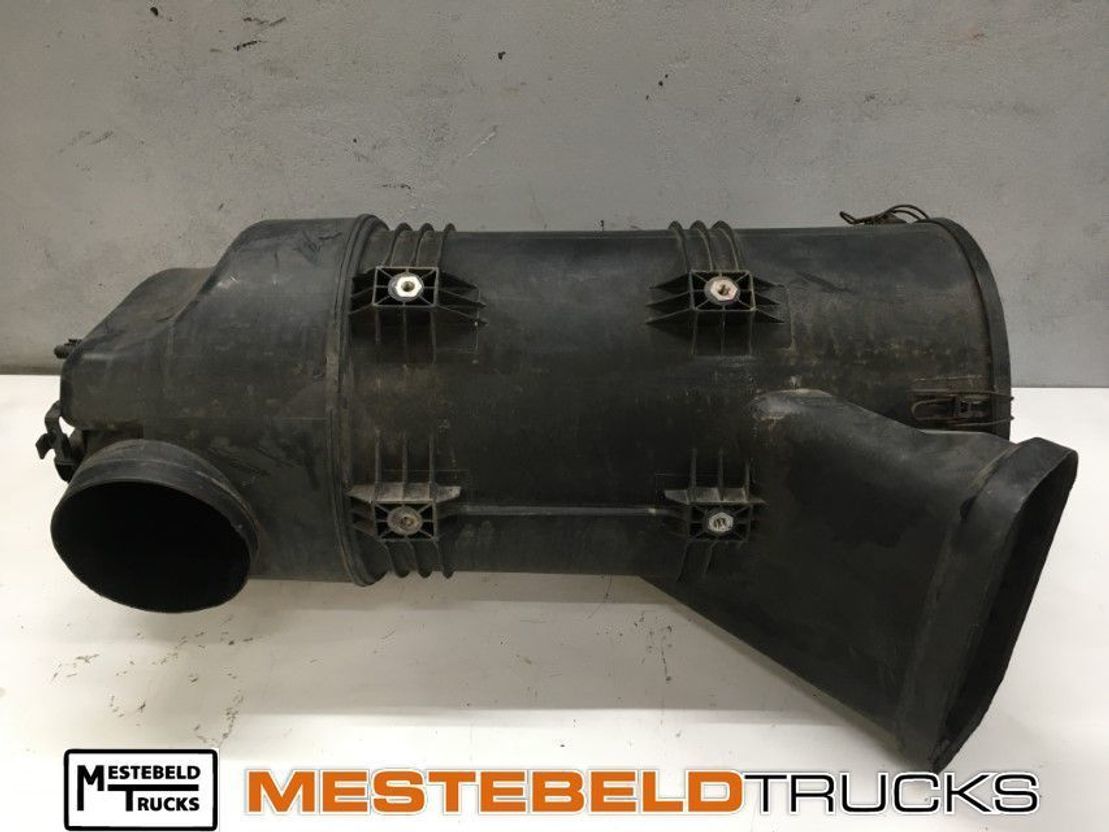 MAN L uchtfilterhuis - Système d'admission d'air pour Camion: photos 1 MAN L uchtfilterhuis - Système d'admission d'air pour Camion: photos 1