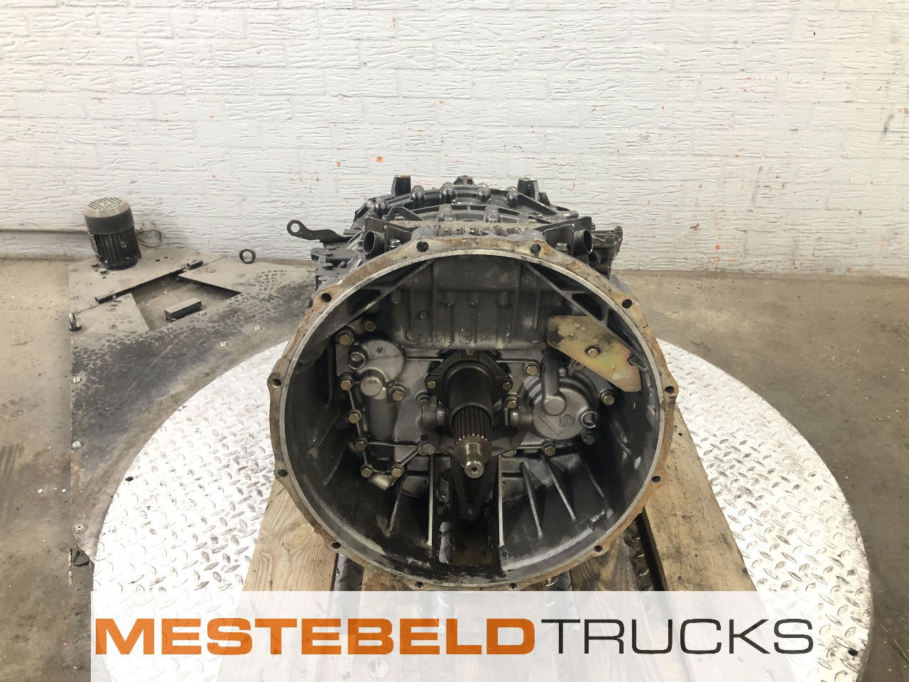 MAN Versnellingsbak 12TC 2740 TO - Boîte de vitesse et pièces pour Camion: photos 2 MAN Versnellingsbak 12TC 2740 TO - Boîte de vitesse et pièces pour Camion: photos 2