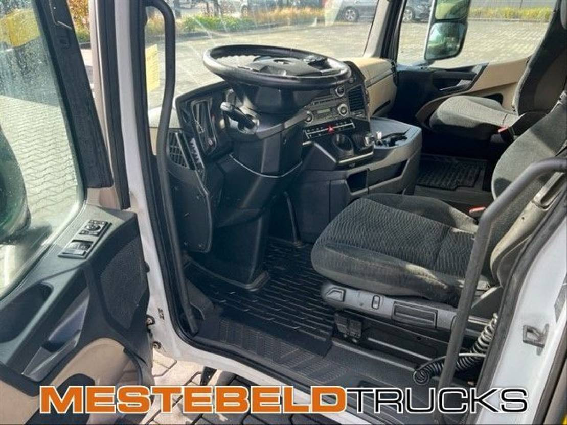 Mercedes-Benz Cabine MP4 - Cabine pour Camion: photos 4 Mercedes-Benz Cabine MP4 - Cabine pour Camion: photos 4