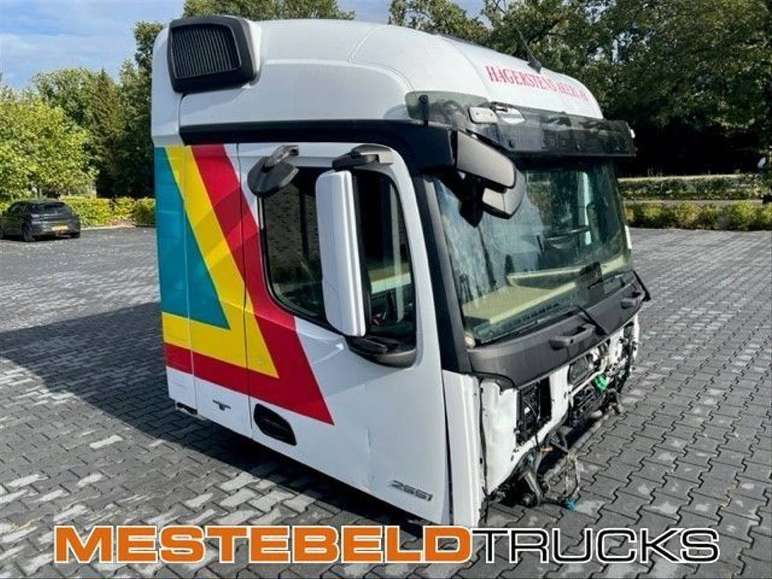 Mercedes-Benz Cabine MP4 - Cabine pour Camion: photos 2 Mercedes-Benz Cabine MP4 - Cabine pour Camion: photos 2