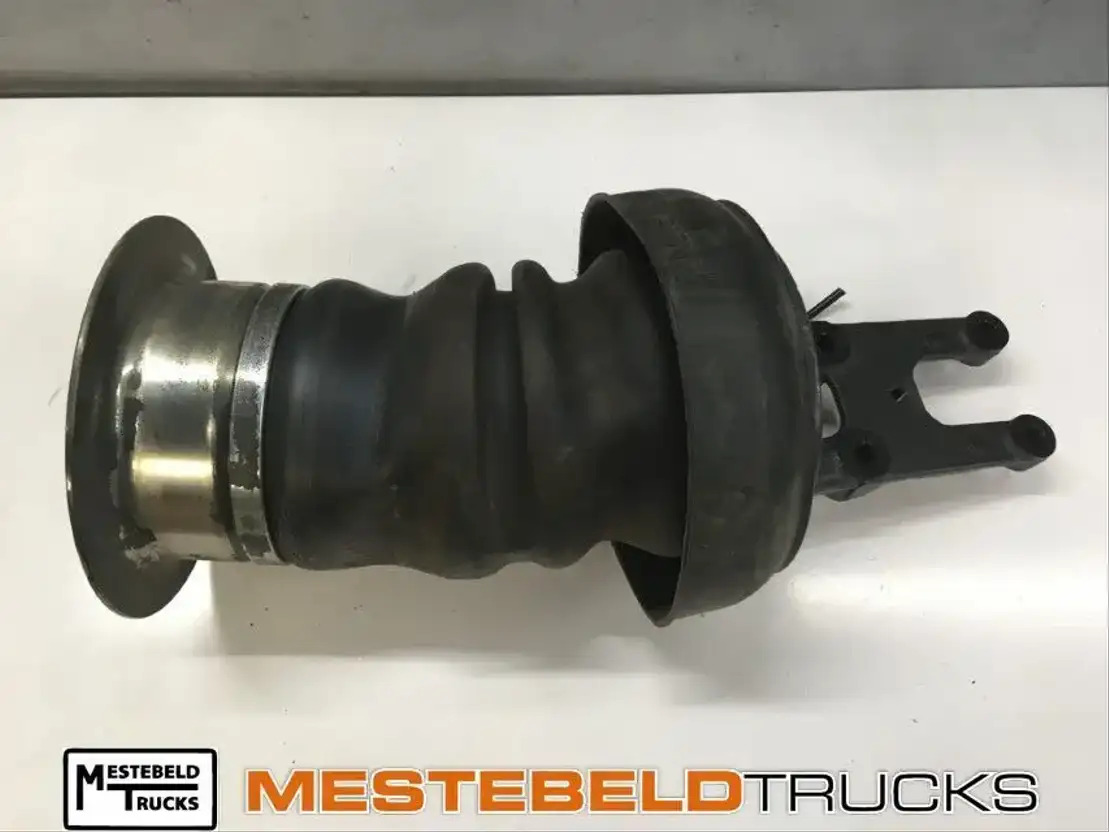 Mercedes-Benz Luchtbalg vooras - Frame/ Châssis pour Camion: photos 1 Mercedes-Benz Luchtbalg vooras - Frame/ Châssis pour Camion: photos 1