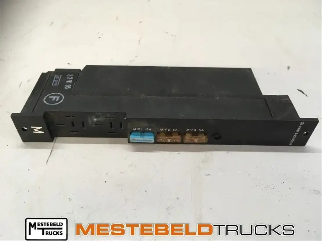 Mercedes-Benz Motormodule - Système électrique pour Camion: photos 1 Mercedes-Benz Motormodule - Système électrique pour Camion: photos 1