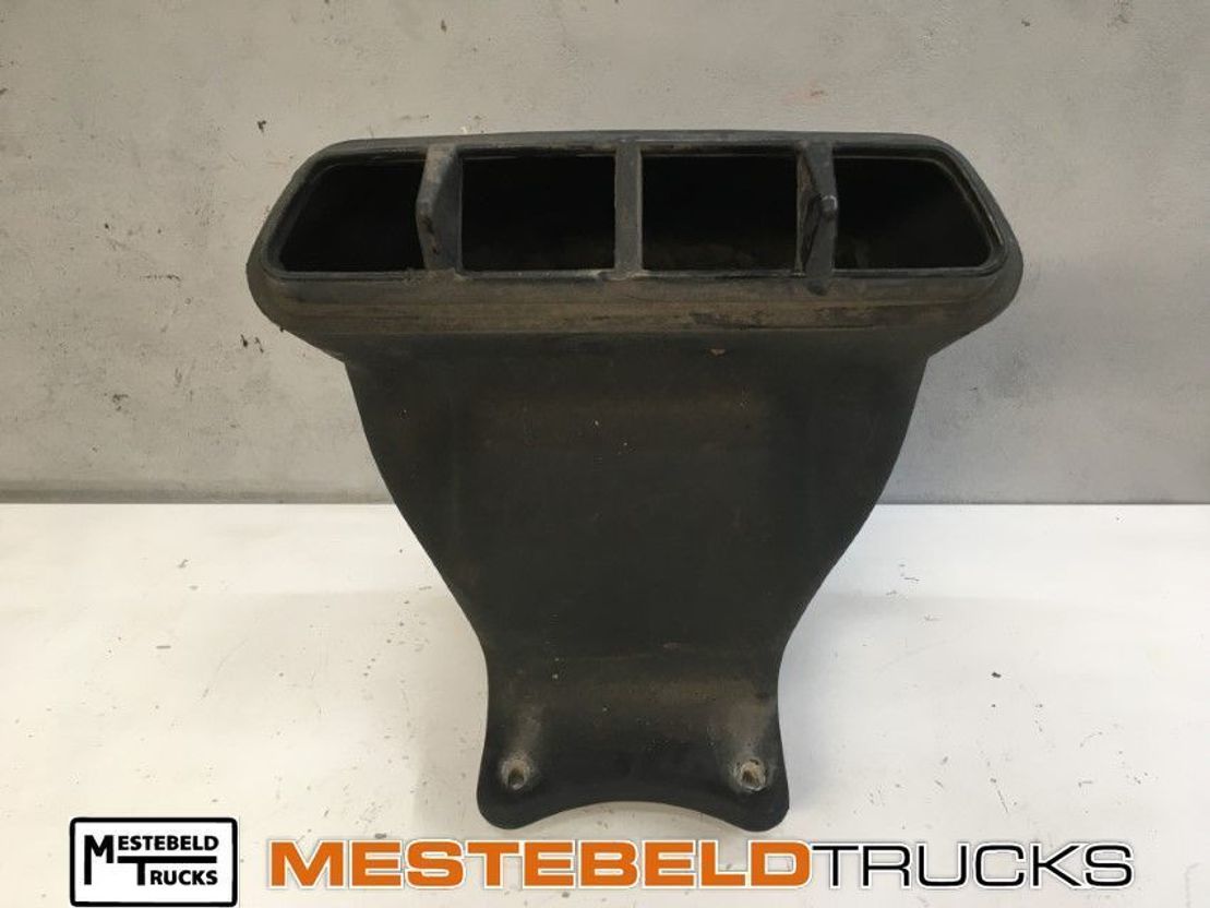 Renault Luchtinlaatkanaal - Système d'admission d'air pour Camion: photos 1 Renault Luchtinlaatkanaal - Système d'admission d'air pour Camion: photos 1