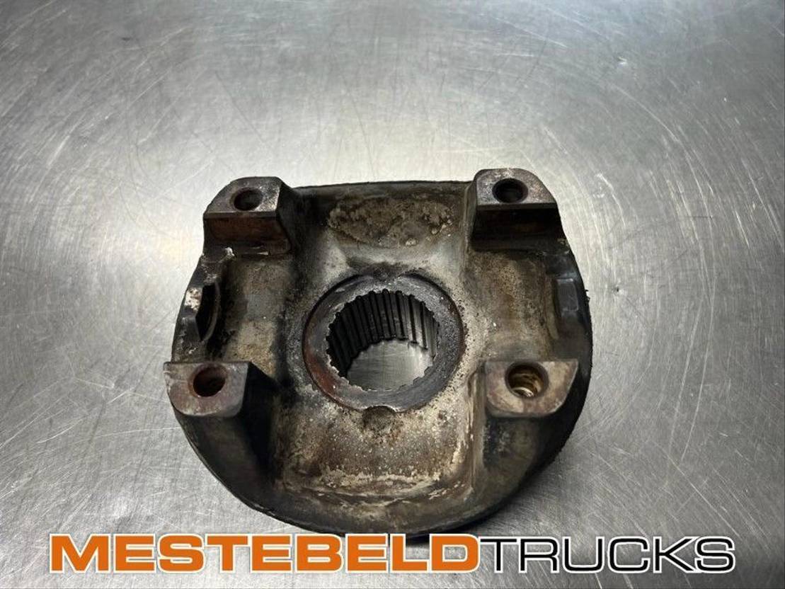 Scania Flens - Eindgaffel - Boîte de vitesse pour Camion: photos 1 Scania Flens - Eindgaffel - Boîte de vitesse pour Camion: photos 1