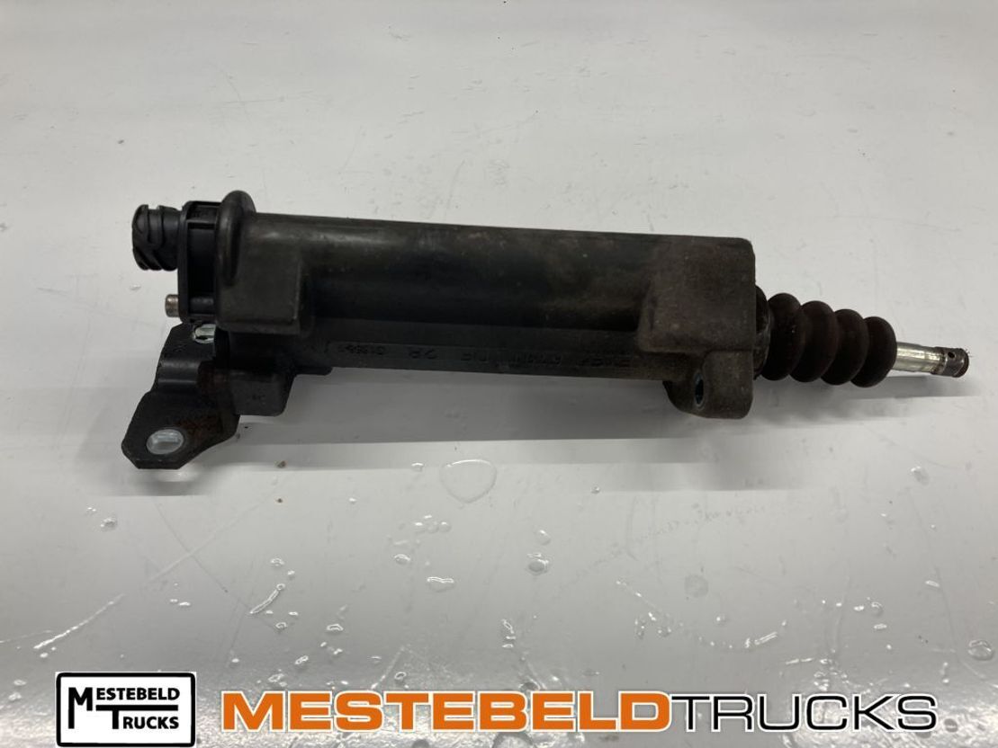 Volvo Koppelingsbekrachtiger - Embrayage et pièces pour Camion: photos 1 Volvo Koppelingsbekrachtiger - Embrayage et pièces pour Camion: photos 1