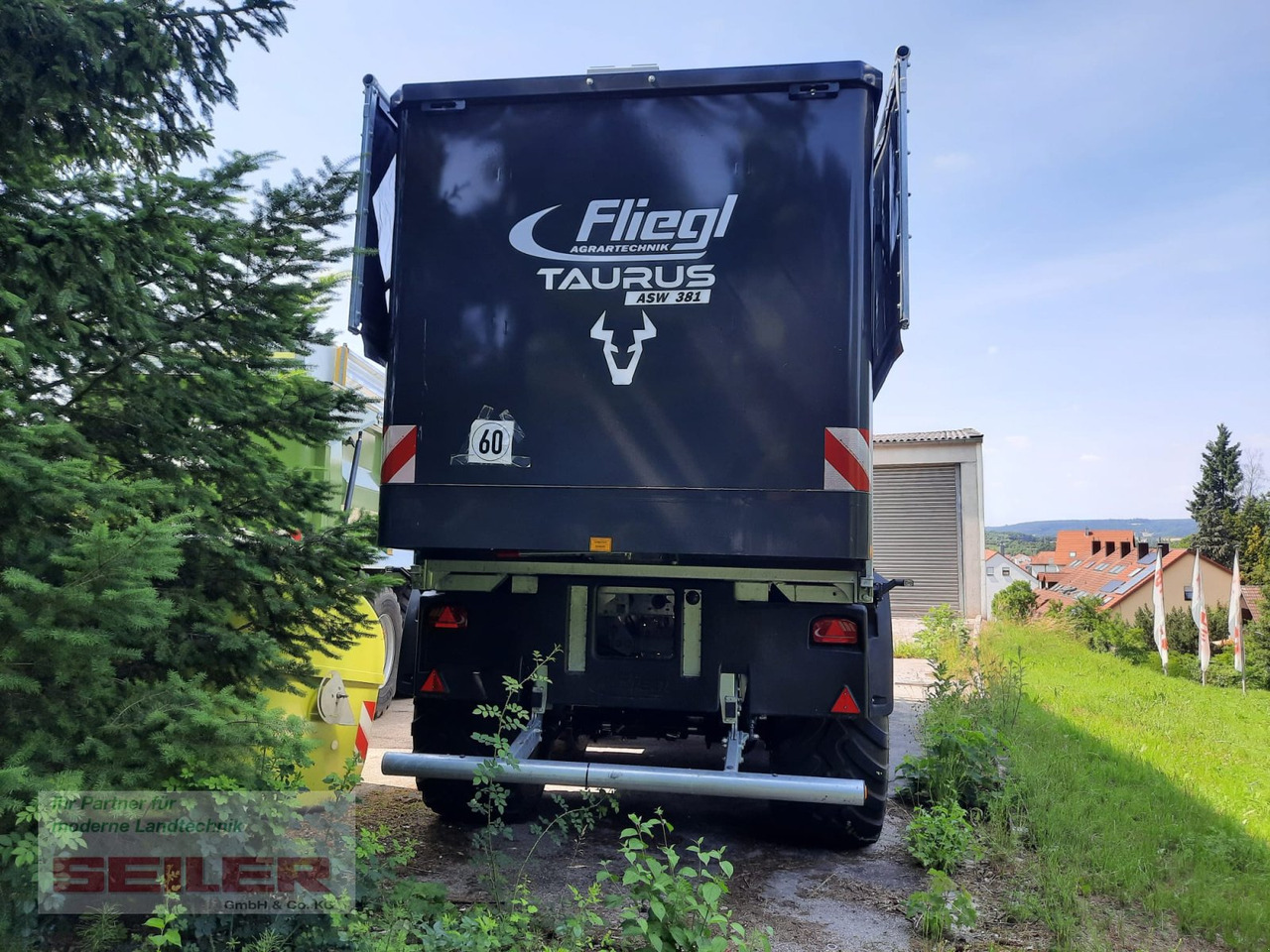 Fliegl ASW 381 TAURUS FOX 45m³ + Top Lift Light - Autochargeuse: photos 5 Fliegl ASW 381 TAURUS FOX 45m³ + Top Lift Light - Autochargeuse: photos 5