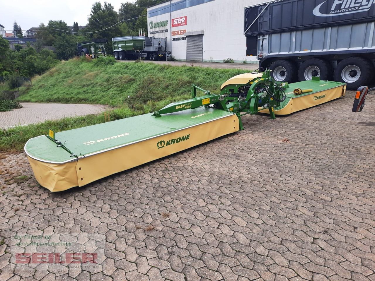 Krone EasyCut B 1000 - Faucheuse: photos 1 Krone EasyCut B 1000 - Faucheuse: photos 1