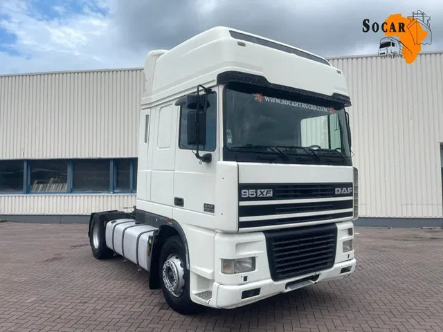 DAF XF 95.480 Euro 2 Manual-gear - Tracteur routier: photos 1 DAF XF 95.480 Euro 2 Manual-gear - Tracteur routier: photos 1