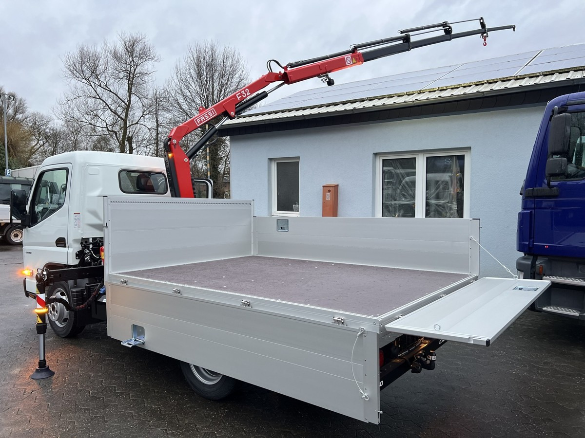 FUSO 3S15 Alu Pritsche 2.80m Ladekran Funk! sofort ve - Utilitaire plateau: photos 1 FUSO 3S15 Alu Pritsche 2.80m Ladekran Funk! sofort ve - Utilitaire plateau: photos 1