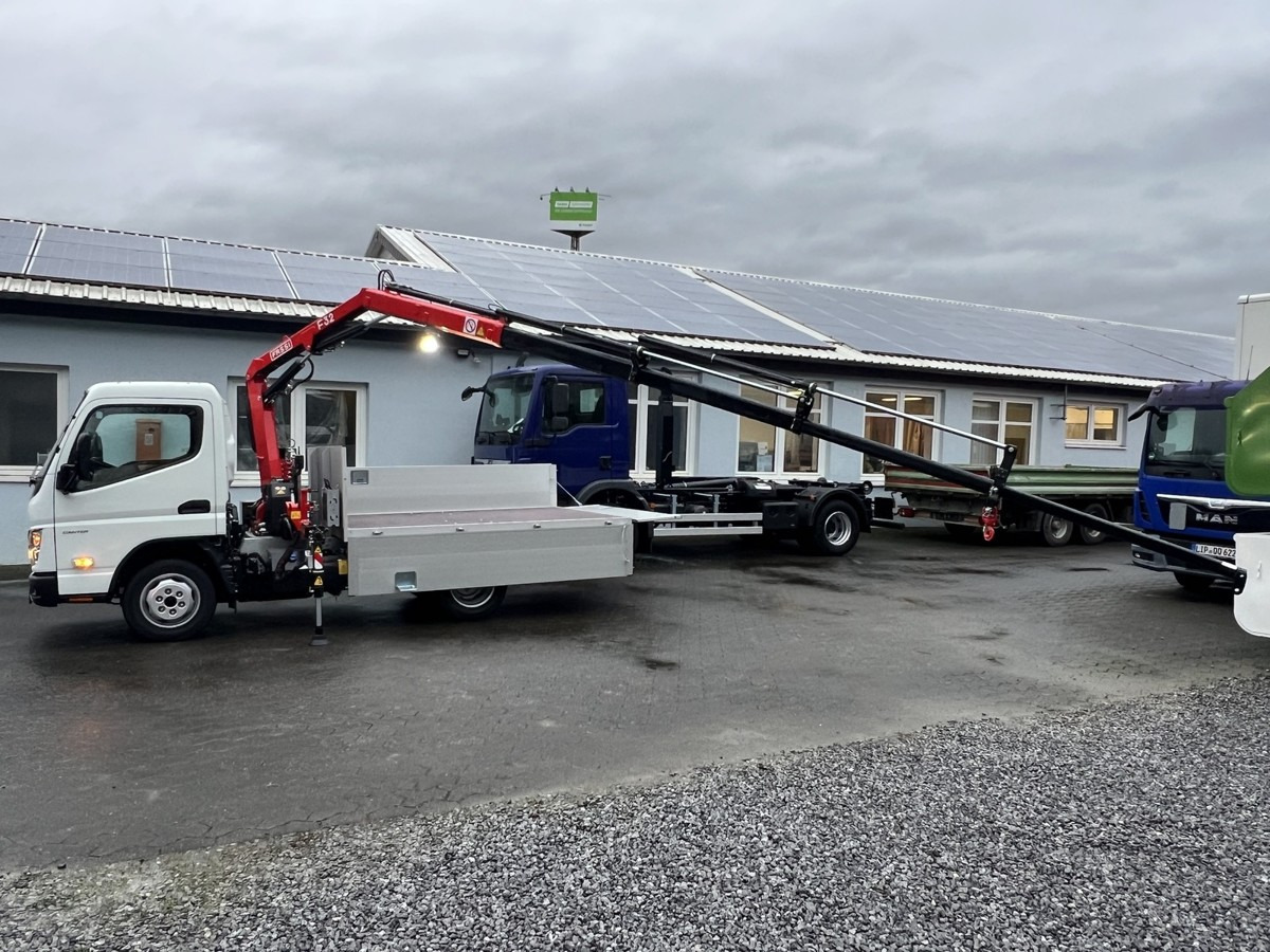 FUSO 3S15 Alu Pritsche 2.80m Ladekran Funk! sofort ve - Utilitaire plateau: photos 5 FUSO 3S15 Alu Pritsche 2.80m Ladekran Funk! sofort ve - Utilitaire plateau: photos 5
