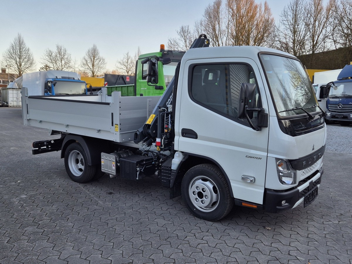 FUSO 3S15 Alukipper mit Ladekran 3 x hydr. - Utilitaire benne: photos 2 FUSO 3S15 Alukipper mit Ladekran 3 x hydr. - Utilitaire benne: photos 2