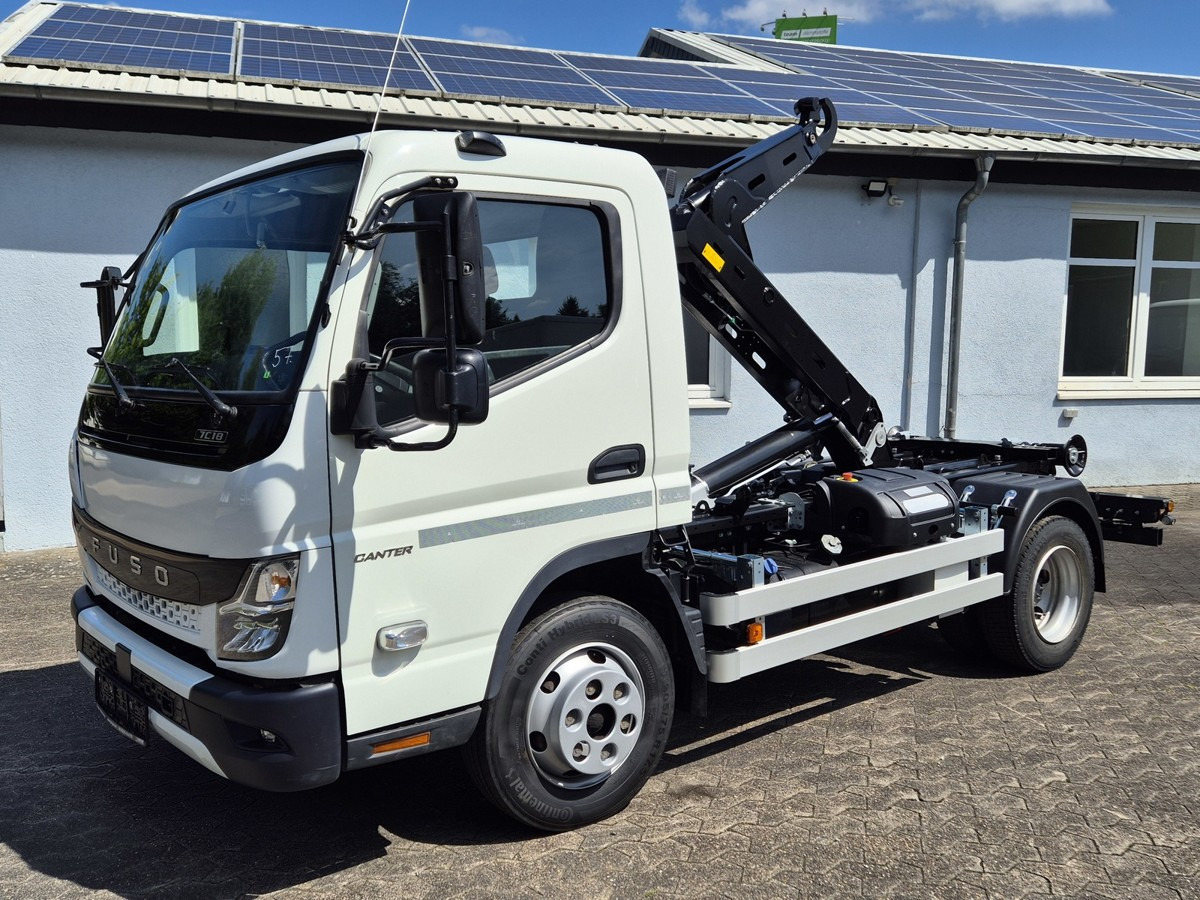 Camion ampliroll FUSO Fuso Canter 7C18 City Abrollkipper AHK Hooklift: photos 1