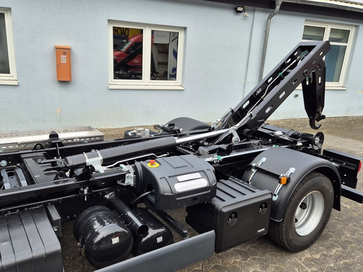 Camion ampliroll MAN TGL 12.250 BL City Abrollkipper AHK Euro 6: photos 11