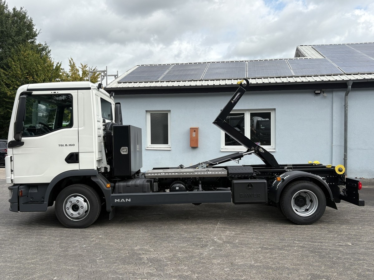 MAN TGL 8.160 BL City Abollkipper Schaltgetriebe - Camion ampliroll: photos 2 MAN TGL 8.160 BL City Abollkipper Schaltgetriebe - Camion ampliroll: photos 2