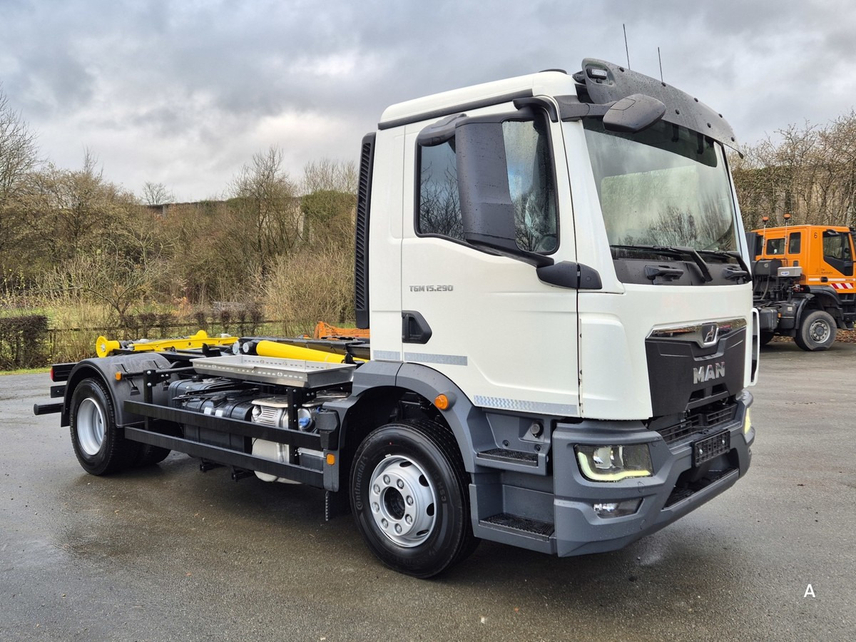MAN TGM 15.290 BL Abrollkipper PowerMatic Standheiz. - Camion ampliroll: photos 2 MAN TGM 15.290 BL Abrollkipper PowerMatic Standheiz. - Camion ampliroll: photos 2