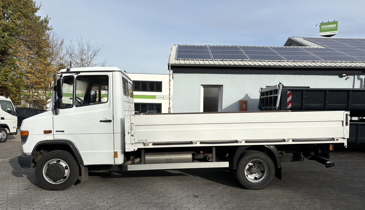 MERCEDES-BENZ Vario 816D Alupritsche 1 Hand - Utilitaire plateau: photos 3 MERCEDES-BENZ Vario 816D Alupritsche 1 Hand - Utilitaire plateau: photos 3