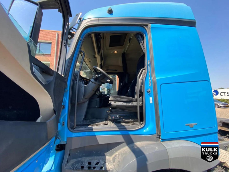 Mercedes-Benz 1842 LS - Tracteur routier: photos 4 Mercedes-Benz 1842 LS - Tracteur routier: photos 4