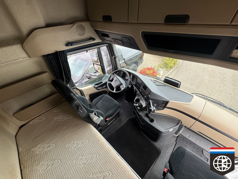 Mercedes-Benz ACTROS 1842 LL Giga Space - ISOLATED BOX combination - Tracteur routier: photos 5 Mercedes-Benz ACTROS 1842 LL Giga Space - ISOLATED BOX combination - Tracteur routier: photos 5