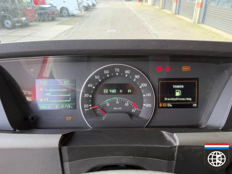 Tracteur routier Volvo FH16 750 / 6X2 Boogie / HUB AXLE: photos 16 Tracteur routier Volvo FH16 750 / 6X2 Boogie / HUB AXLE: photos 16