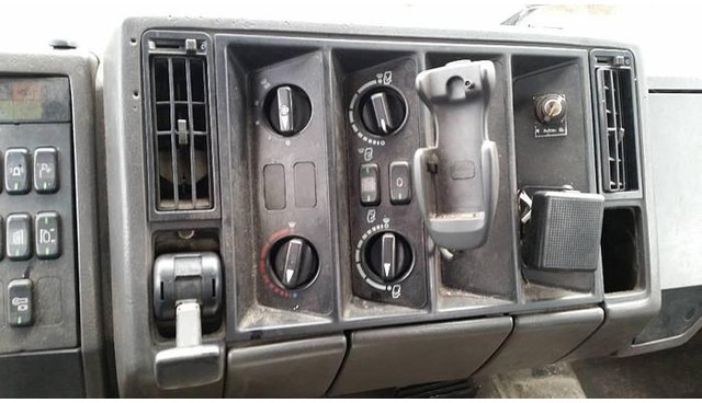Châssis cabine Mercedes-Benz 2524 L: photos 12 Châssis cabine Mercedes-Benz 2524 L: photos 12