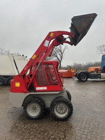 Bobcat S 130, S.W.S., 3. Steuerkreis, Div. Anbaugeräte - Mini chargeuse: photos 3 Bobcat S 130, S.W.S., 3. Steuerkreis, Div. Anbaugeräte - Mini chargeuse: photos 3