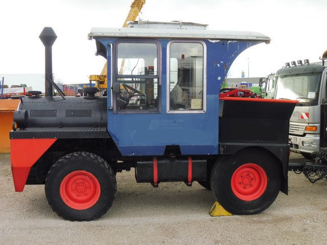 Cordes Zugmaschine (Lokomotive) Personenanhänger Cordes Zugmaschine (Lokomotive) Personenanhänger - Bus: photos 2 Cordes Zugmaschine (Lokomotive) Personenanhänger Cordes Zugmaschine (Lokomotive) Personenanhänger - Bus: photos 2
