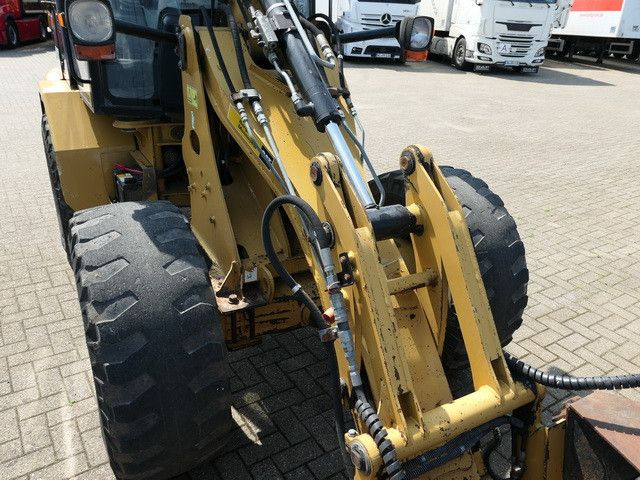 CAT 906, Hydr. S.W.S., Greifschaufel, - Chargeuse sur pneus: photos 5 CAT 906, Hydr. S.W.S., Greifschaufel, - Chargeuse sur pneus: photos 5