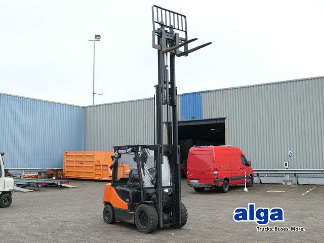 Doosan D35 C-5, 6m Hubhöhe, Freihub, 3,5to. Traglast - Chariot élévateur diesel: photos 1 Doosan D35 C-5, 6m Hubhöhe, Freihub, 3,5to. Traglast - Chariot élévateur diesel: photos 1