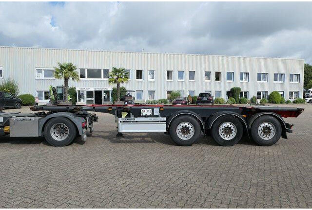 Fliegl SDS 380, ADR, Tankwagen, 20 & 30 Fuß Container - Semi-remorque surbaissé: photos 5 Fliegl SDS 380, ADR, Tankwagen, 20 & 30 Fuß Container - Semi-remorque surbaissé: photos 5