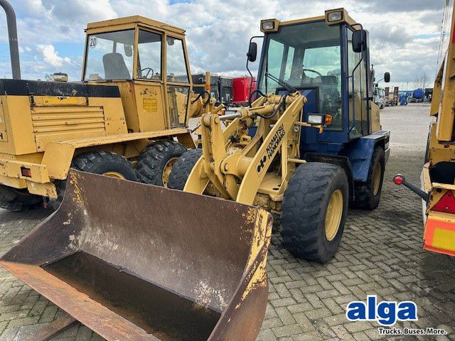 Hanomag 15 F, Hyd. S.W.S, Schaufel, BEKA MAX, ZSA - Chargeuse sur pneus: photos 1 Hanomag 15 F, Hyd. S.W.S, Schaufel, BEKA MAX, ZSA - Chargeuse sur pneus: photos 1