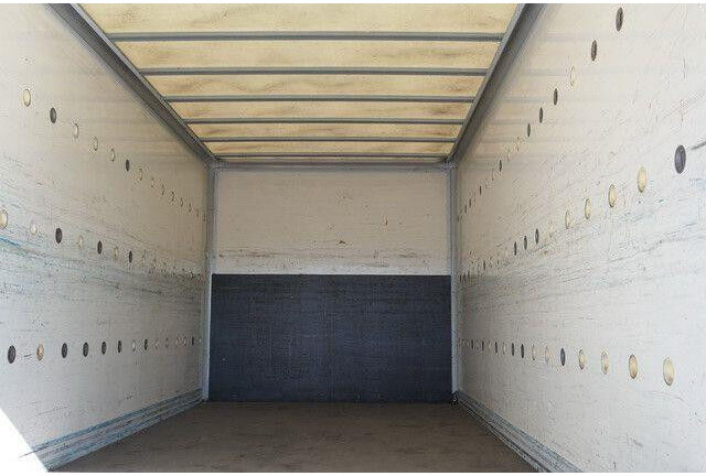 Iveco 80E18 4x2, LBW, AHK, Klima, 6.100mm lang - Camion fourgon: photos 2 Iveco 80E18 4x2, LBW, AHK, Klima, 6.100mm lang - Camion fourgon: photos 2