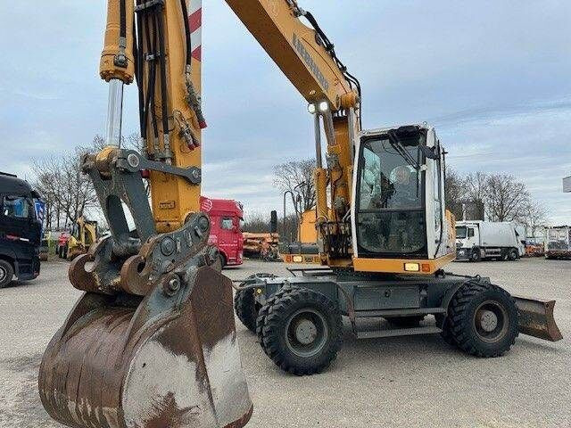 Liebherr A 904 C Litronic/SW System SW48/Klima/Kamera - Pelle sur pneus: photos 4 Liebherr A 904 C Litronic/SW System SW48/Klima/Kamera - Pelle sur pneus: photos 4