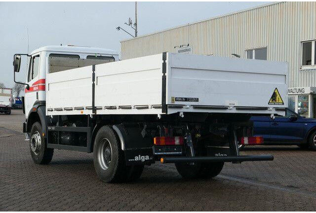 Mercedes-Benz 1824 AK 4x4, Allrad, AHK, Blattfederung, 168tkm - Camion plateau: photos 5 Mercedes-Benz 1824 AK 4x4, Allrad, AHK, Blattfederung, 168tkm - Camion plateau: photos 5