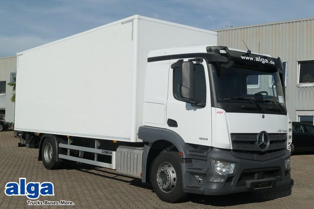 Mercedes-Benz 1833 L Actros 4x2, LBW, AHK, 7.340mm lang, Klima - Camion fourgon: photos 1 Mercedes-Benz 1833 L Actros 4x2, LBW, AHK, 7.340mm lang, Klima - Camion fourgon: photos 1
