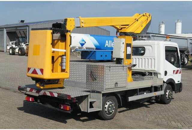 Nissan 32.12 4x2, 11m Arbeitshöhe, Klima,3. Sitz - Camion avec nacelle: photos 3 Nissan 32.12 4x2, 11m Arbeitshöhe, Klima,3. Sitz - Camion avec nacelle: photos 3