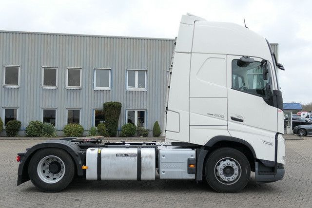 Volvo FH 500 4x2, 2x Tank, Standklima, Klima, Navi - Tracteur routier: photos 2 Volvo FH 500 4x2, 2x Tank, Standklima, Klima, Navi - Tracteur routier: photos 2