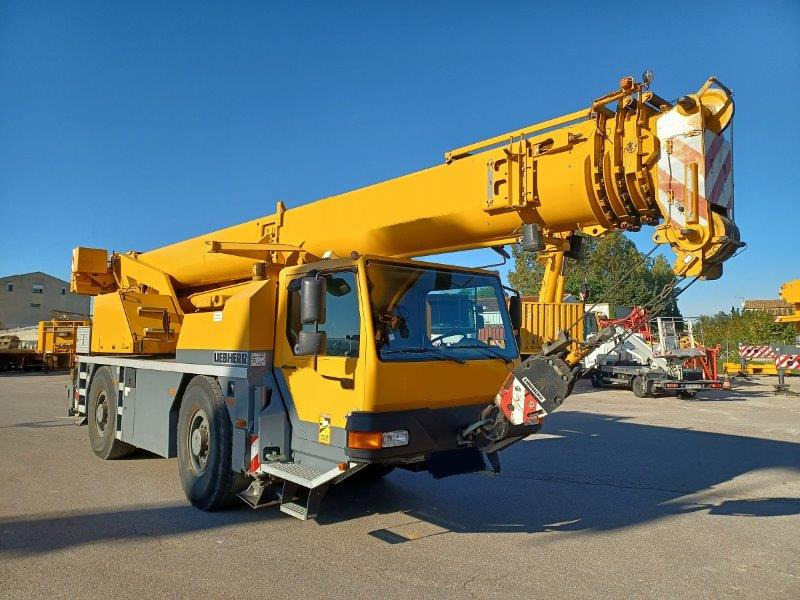LIEBHERR LTM 1040 2.1 - Grue mobile: photos 1 LIEBHERR LTM 1040 2.1 - Grue mobile: photos 1