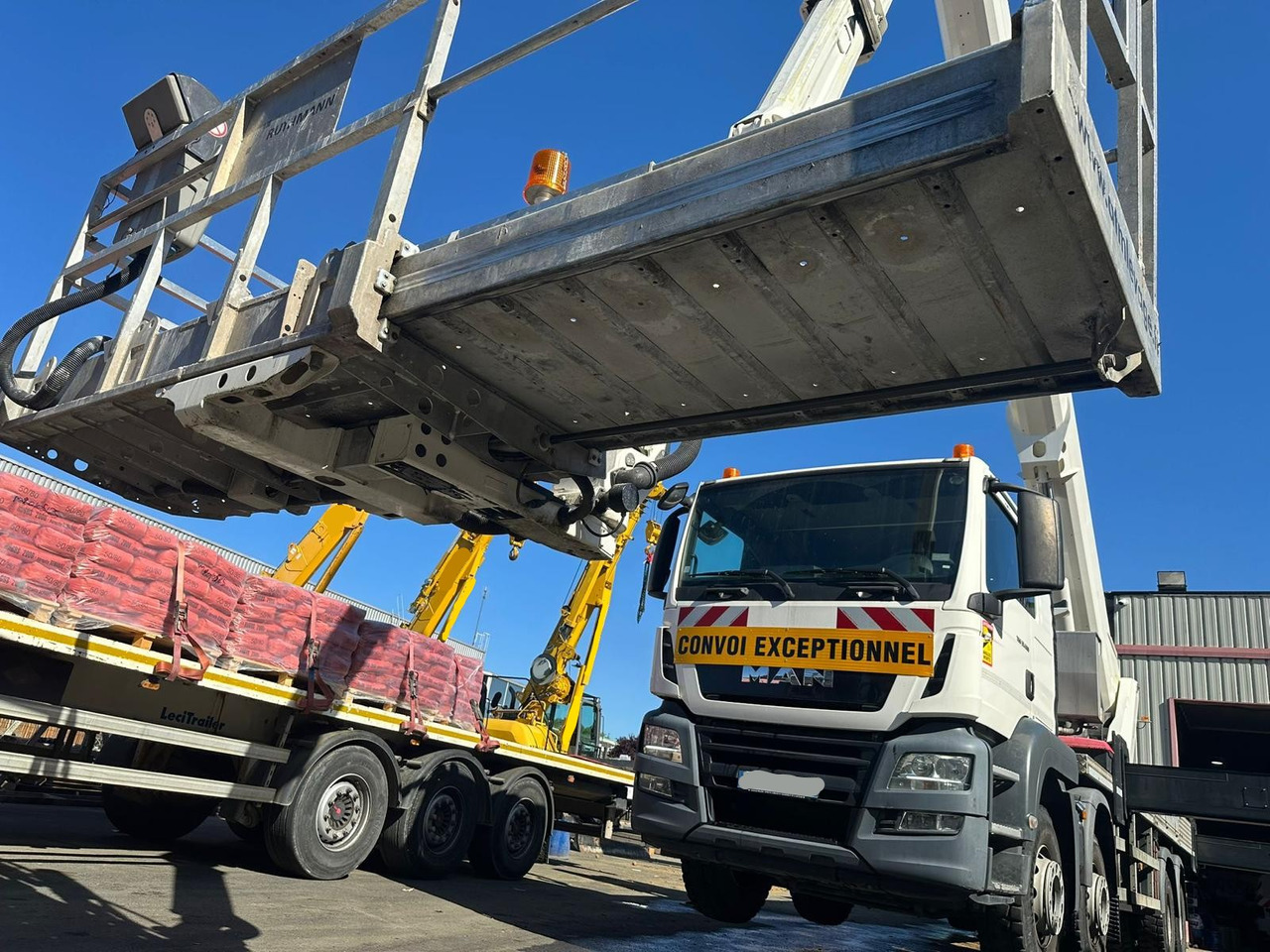 RUTHMANN Steiger T750 HF - Camion avec nacelle: photos 1 RUTHMANN Steiger T750 HF - Camion avec nacelle: photos 1