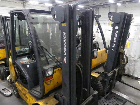 2 Chariots élévateur au gaz Jungheinrich TFG20A - Chariot élévateur: photos 1 2 Chariots élévateur au gaz Jungheinrich TFG20A - Chariot élévateur: photos 1