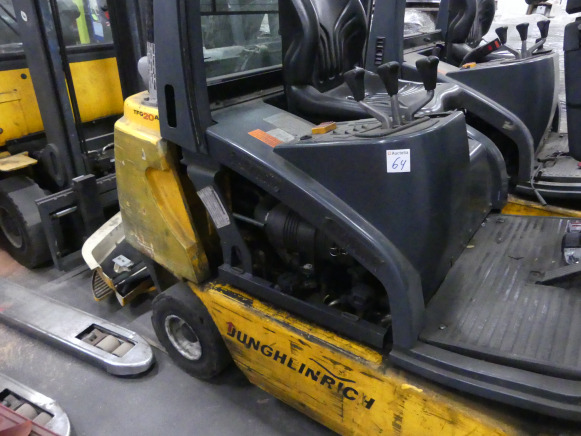 2 Chariots élévateur au gaz Jungheinrich TFG20A - Chariot élévateur: photos 3 2 Chariots élévateur au gaz Jungheinrich TFG20A - Chariot élévateur: photos 3