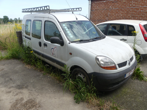 REF:Immatriculée sous : SXP067 - Voiture Renault - Autre matériel: photos 1 REF:Immatriculée sous : SXP067 - Voiture Renault - Autre matériel: photos 1