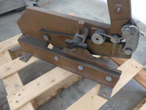 Cisaille à quincaillerie - Machine à métaux: photos 2 Cisaille à quincaillerie - Machine à métaux: photos 2