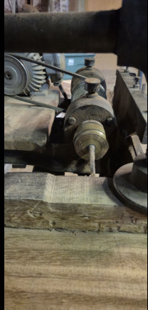 Mortaiseuse à mèche CH DEBELDER – machine ancienne motorisée, robuste - Machine à bois: photos 5 Mortaiseuse à mèche CH DEBELDER – machine ancienne motorisée, robuste - Machine à bois: photos 5