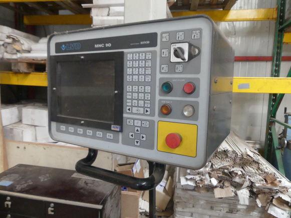 Plieuse LVD PPEB 135/40 MNC90 - Machine à métaux: photos 4 Plieuse LVD PPEB 135/40 MNC90 - Machine à métaux: photos 4