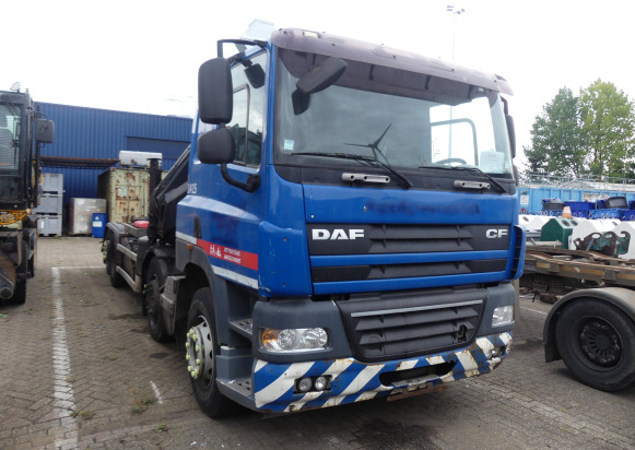 REF:1415 - Camion porte-container avec grue DAF AX85 MC5-7-5 (2009-532.626 km) - Camion ampliroll, Camion grue: photos 2 REF:1415 - Camion porte-container avec grue DAF AX85 MC5-7-5 (2009-532.626 km) - Camion ampliroll, Camion grue: photos 2
